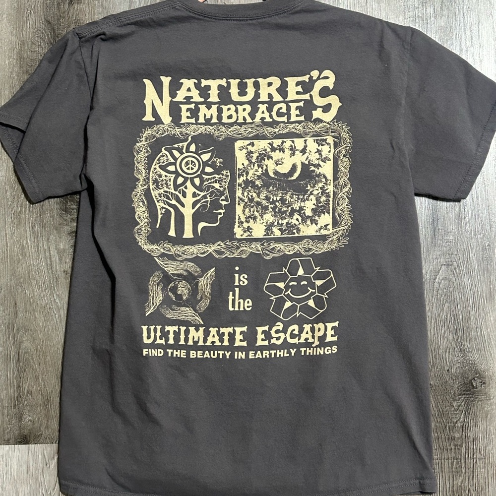 Dravus Tee